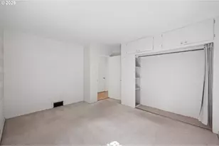 9040 N Oswego Ave, Portland, OR 97203 - Photo 17