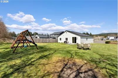 225 W Christy Ct, Yacolt, WA 98675 - Photo 35