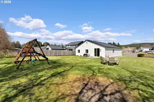 225 W Christy Ct, Yacolt, WA 98675 - Photo 35