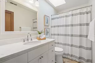 13282 Deerfield Ct, Lake Oswego, OR 97035 - Photo 37