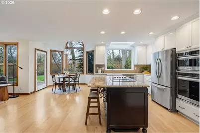 13282 Deerfield Ct, Lake Oswego, OR 97035 - Photo 15