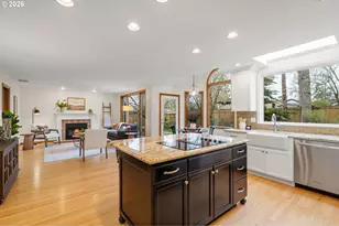 13282 Deerfield Ct, Lake Oswego, OR 97035 - Photo 13