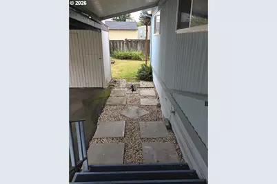 13045 SE Stark St #112, Portland, OR 97233 - Photo 5