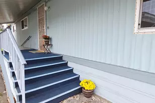 13045 SE Stark St, Portland, OR 97233 - Photo 3