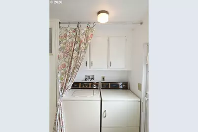 13045 SE Stark St #112, Portland, OR 97233 - Photo 9