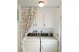 13045 SE Stark St, Portland, OR 97233 - Photo 9