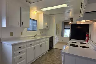 13045 SE Stark St, Portland, OR 97233 - Photo 7