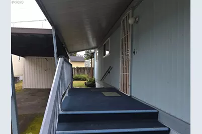 13045 SE Stark St #112, Portland, OR 97233 - Photo 3