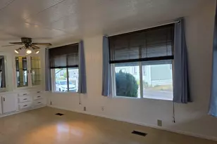 13045 SE Stark St, Portland, OR 97233 - Photo 15