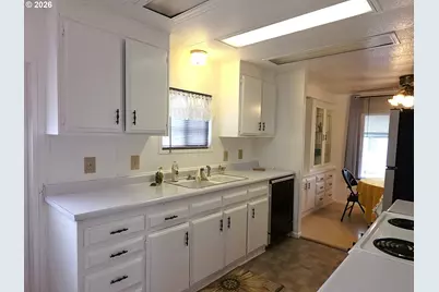 13045 SE Stark St #112, Portland, OR 97233 - Photo 7