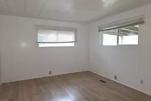 13045 SE Stark St, Portland, OR 97233 - Photo 21