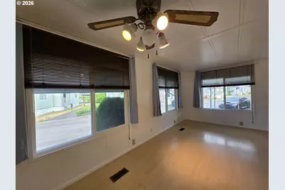 13045 SE Stark St #112, Portland, OR 97233 - Photo 17