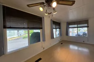 13045 SE Stark St, Portland, OR 97233 - Photo 17