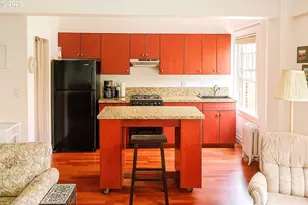 1005 SW Park Ave, Portland, OR 97205 - Photo 11