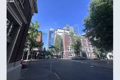 1005 SW Park Ave #707, Portland, OR 97205 - Photo 17