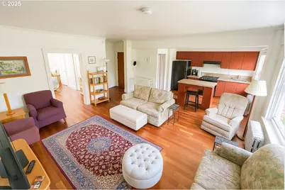 1005 SW Park Ave #707, Portland, OR 97205 - Photo 9