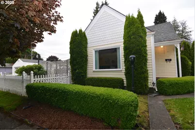 1605 7th Ave, Longview, WA 98632 - Photo 7