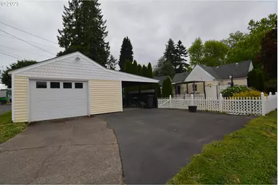 1605 7th Ave, Longview, WA 98632 - Photo 5
