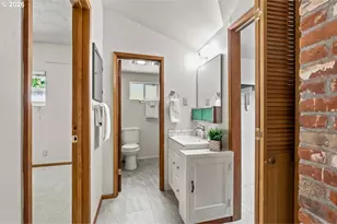 8501 SW 7th Ave, Portland, OR 97219 - Photo 17