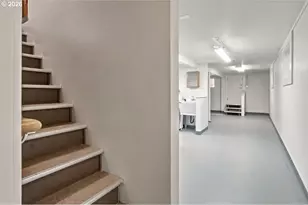 8501 SW 7th Ave, Portland, OR 97219 - Photo 23