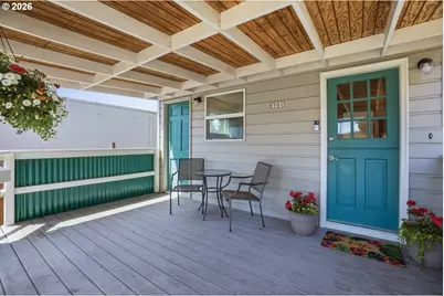 8501 SW 7th Ave, Portland, OR 97219 - Photo 3