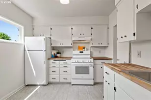8501 SW 7th Ave, Portland, OR 97219 - Photo 9