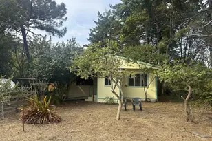 628 W 13th St, Port Orford, OR 97465 - Photo 9