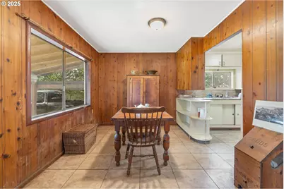 628 W 13th St, Port Orford, OR 97465 - Photo 5