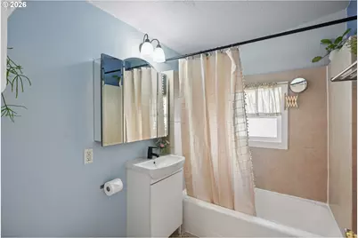 7922 N Ivanhoe St, Portland, OR 97203 - Photo 11