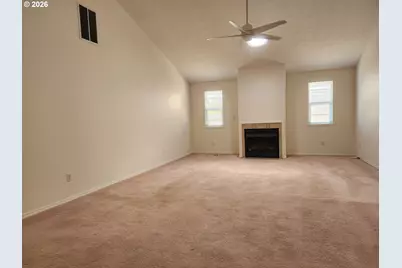 520 Lincoln Ln, Molalla, OR 97038 - Photo 9