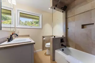 1198 Winsor Ave, North Bend, OR 97459 - Photo 21