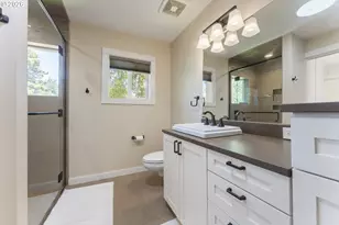 1198 Winsor Ave, North Bend, OR 97459 - Photo 19