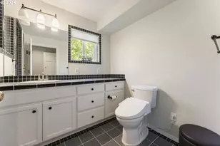 1198 Winsor Ave, North Bend, OR 97459 - Photo 27