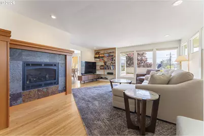 1198 Winsor Ave, North Bend, OR 97459 - Photo 5