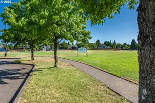 3308 Honeywood St, Eugene, OR 97408 - Photo 39