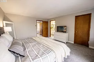 3308 Honeywood St, Eugene, OR 97408 - Photo 33
