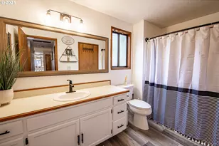 3308 Honeywood St, Eugene, OR 97408 - Photo 29