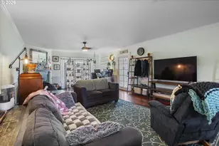 30518 S Wall St, Colton, OR 97017 - Photo 13