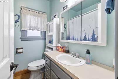 30518 S Wall St, Colton, OR 97017 - Photo 25