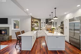 18977 Barton Rd, Lake Oswego, OR 97034 - Photo 11