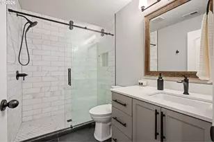 18977 Barton Rd, Lake Oswego, OR 97034 - Photo 35