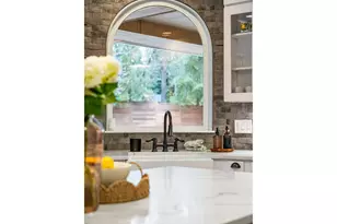 18977 Barton Rd, Lake Oswego, OR 97034 - Photo 9