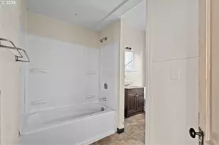 113 NE Fremont St, Portland, OR 97212 - Photo 9