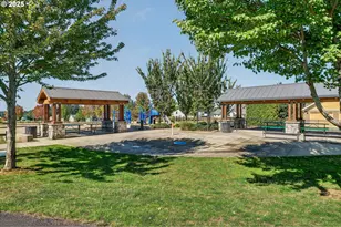 19135 Village Blvd, Sandy, OR 97055 - Photo 41