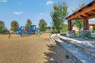 19135 Village Blvd, Sandy, OR 97055 - Photo 43