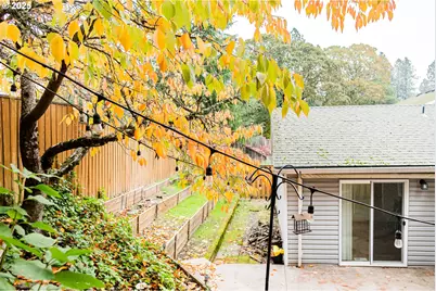 819 N Alexandra Dr, Newberg, OR 97132 - Photo 19