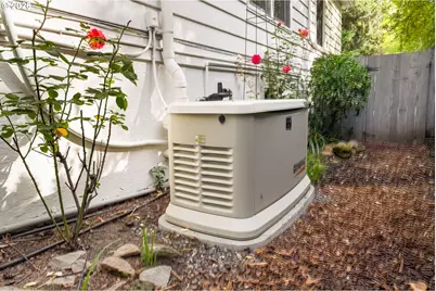 17084 Canal Cir, Lake Oswego, OR 97035 - Photo 47
