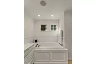 17084 Canal Cir, Lake Oswego, OR 97035 - Photo 35