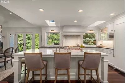 17084 Canal Cir, Lake Oswego, OR 97035 - Photo 11