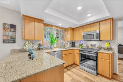 10816 NE 77th Cir, Vancouver, WA 98662 - Photo 9